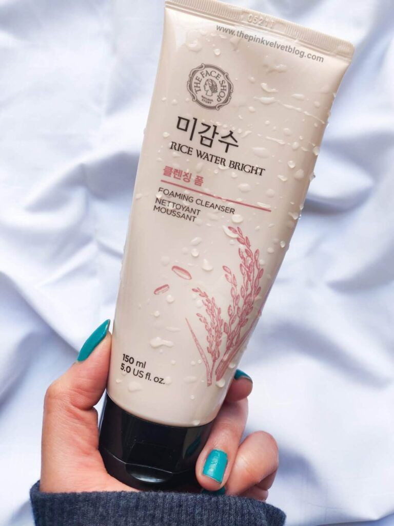 The Face Shop Rice Water Bright Facial Foaming Cleanser (150 ml)